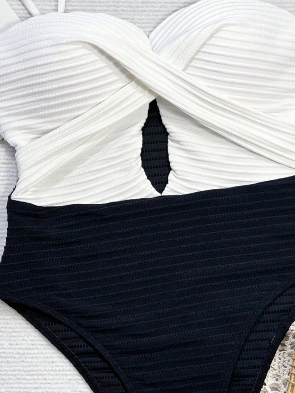 Black And White Casual Women's Springbreak Color Block One-Piece Suit - Picture 3 of 4